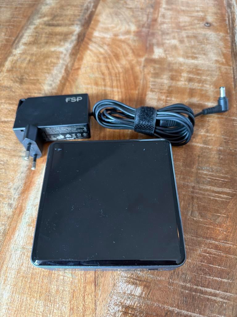 Intel NUC8BEK Mini PC - Compacte en Krachtige Desktop, Computers en Software, Desktop Pc's, Verzenden, Zo goed als nieuw, Minder dan 4 GB