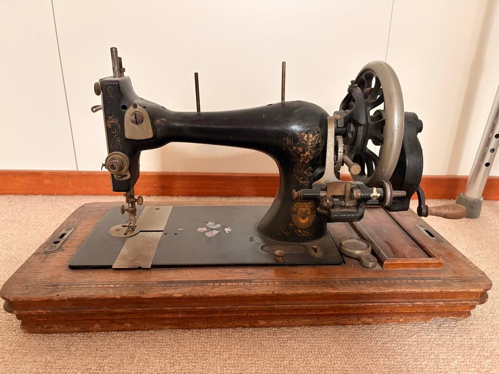 Gritzner naaimachine, Antiek en Kunst, Ophalen