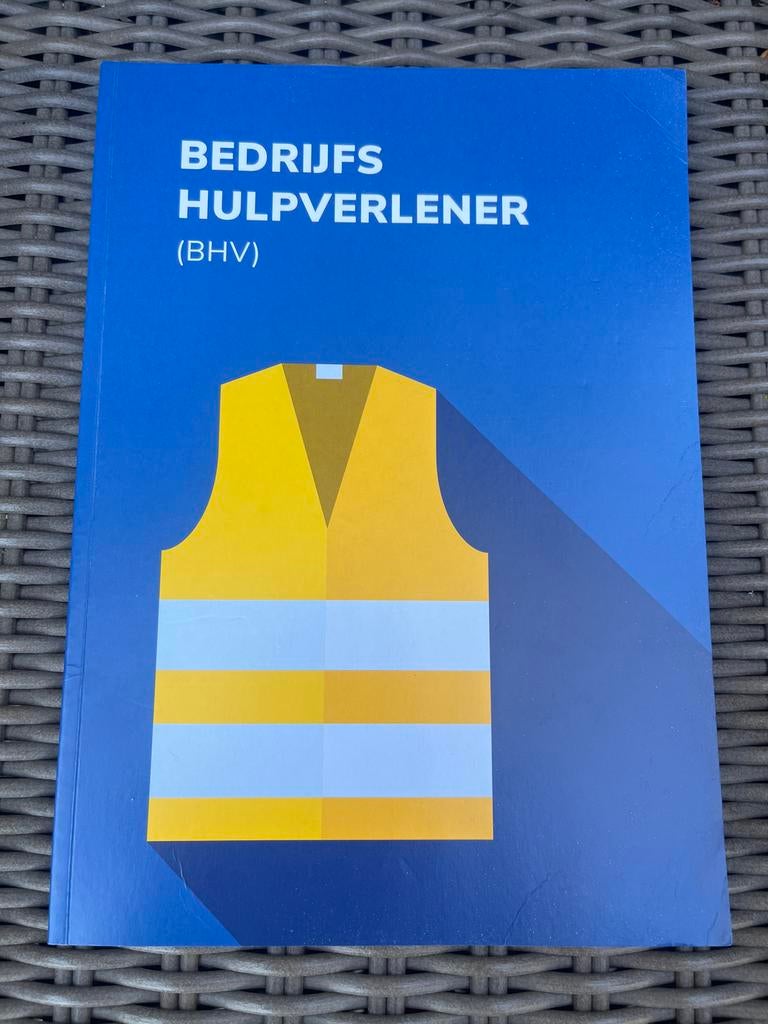 Bedrijfshulpverlener (BHV) Boek - Essentiële Kennis, Ophalen of Verzenden, Nieuw, Overige niveaus