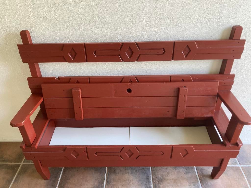 Zelfgemaakt kerkbankje met opbergruimte - Oud Rood, Huis en Inrichting, Ophalen of Verzenden, Rechthoekig, 125 cm of meer