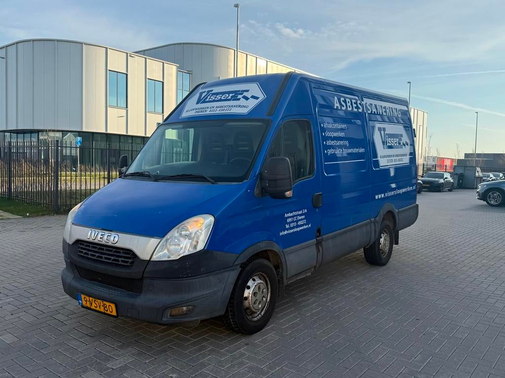 Iveco Daily 35S17V 330 H3 3.0 AIRCO 6BAK LANG HOOG BLAUW 201, Electronic Stability Program (ESP), Euro 5, Achterwielaandrijving