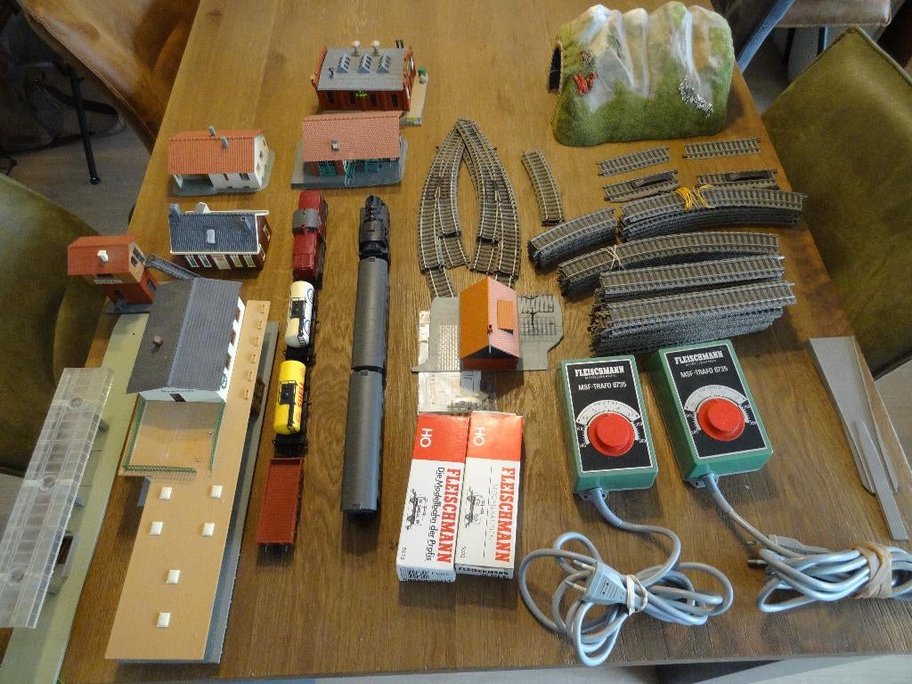 Fleischmann H0 Treinsets lezen, Hobby en Vrije tijd, Gelijkstroom, Fleischmann, Ophalen of Verzenden, Analoog