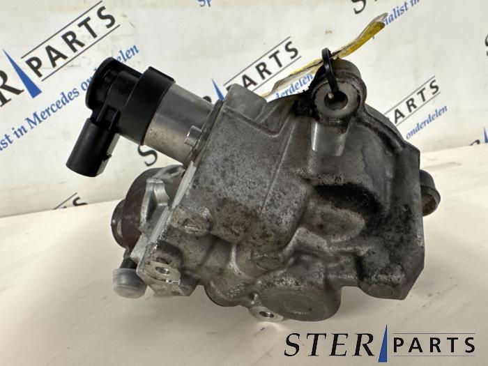 Brandstofpomp Mechanisch van een Mercedes E-Klasse, Gebruikt, -, Ophalen of Verzenden, -