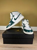 Nike Air Jordan 1 Mid - Groen/Wit/Grijs Maat 38,5, Kleding | Dames, Schoenen, Ophalen of Verzenden, Groen, Sneakers of Gympen