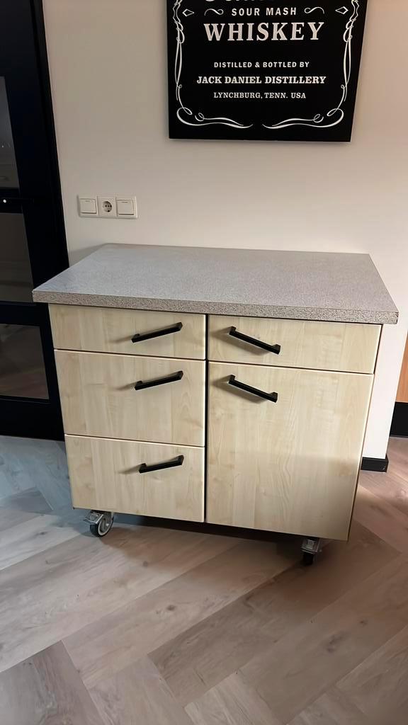 Keuken blok / 2 keukenkastjes onder  op wielen, Huis en Inrichting, Kasten | Ladekasten, Zo goed als nieuw, Minder dan 100 cm