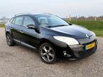 Renault Mégane 2.0-16V AUTOMAAT/APK MAART 2027/PANORAMA/NAP, Auto's, Renault, 4 cilinders, Zwart, USB, Euro 4