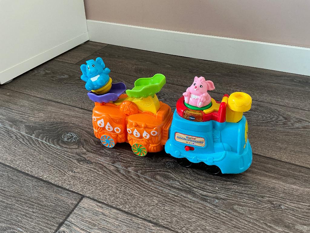 Reis en leer locomotief merk Vtech, Ophalen, Zo goed als nieuw, Rij- of Hobbelspeelgoed