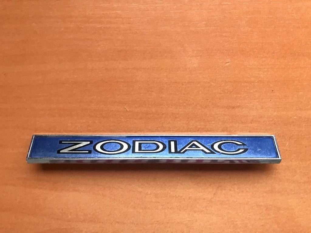 Ford Zodiac embleem origineel en in nette staat, Ophalen of Verzenden, Gebruikt, Ford