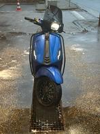 Vespa sprint custom blauw, Ophalen, Zo goed als nieuw, Benzine
