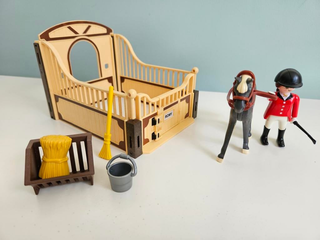 Playmobil stal met paard en ruiter (set 5110), Ophalen of Verzenden, Zo goed als nieuw, Complete set