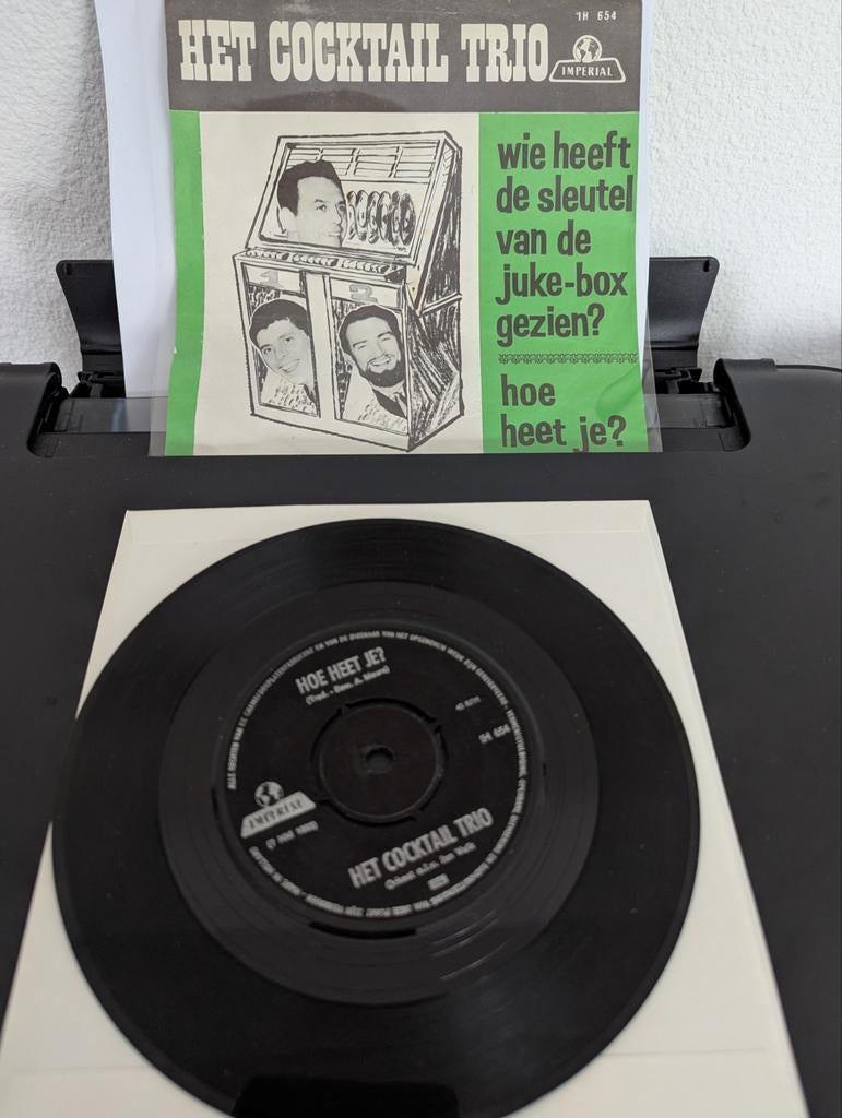 Het Cocktail Trio-Wie heeft de sleutel vande jukebox(single, Gebruikt, 7 inch, Single, Ophalen of Verzenden