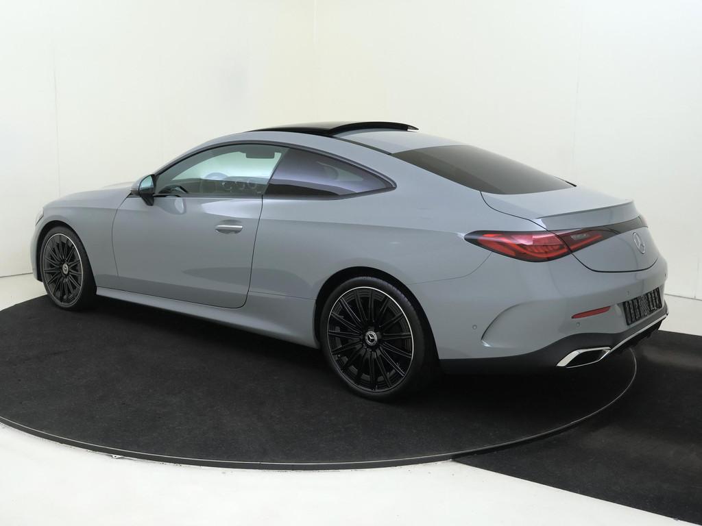 Mercedes-Benz CLE Coupé 200 AMG Line / Panoramadak / 20 inc, Auto's, Mercedes-Benz, Euro 6, 4 cilinders, 4 stoelen, Origineel Nederlands