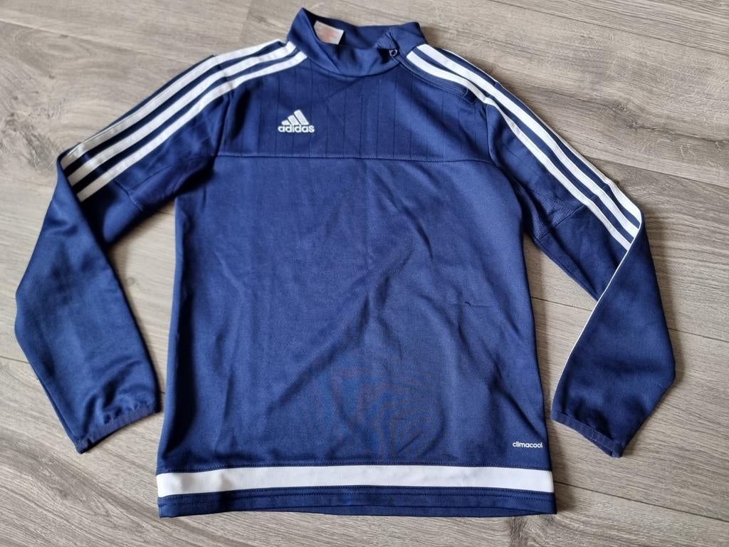 Marineblauw jongen shirt Adidas, maat 140 (GB14), Kinderen en Baby's, Kinderkleding | Maat 140, Ophalen of Verzenden, Zo goed als nieuw