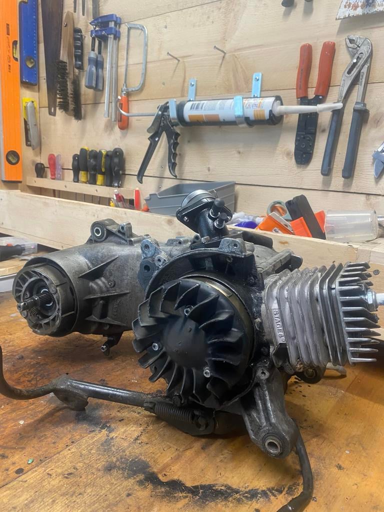 Stage 6 zip blok + yasuni r, Fietsen en Brommers, Brommeronderdelen | Scooters, Ophalen, Gebruikt, Blok, Piaggio