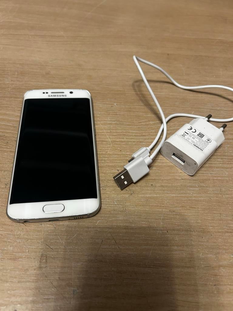 Samsung Galaxy S6 Edge, Telecommunicatie, Mobiele telefoons | Samsung, Gebruikt, Wit, Touchscreen, Ophalen of Verzenden