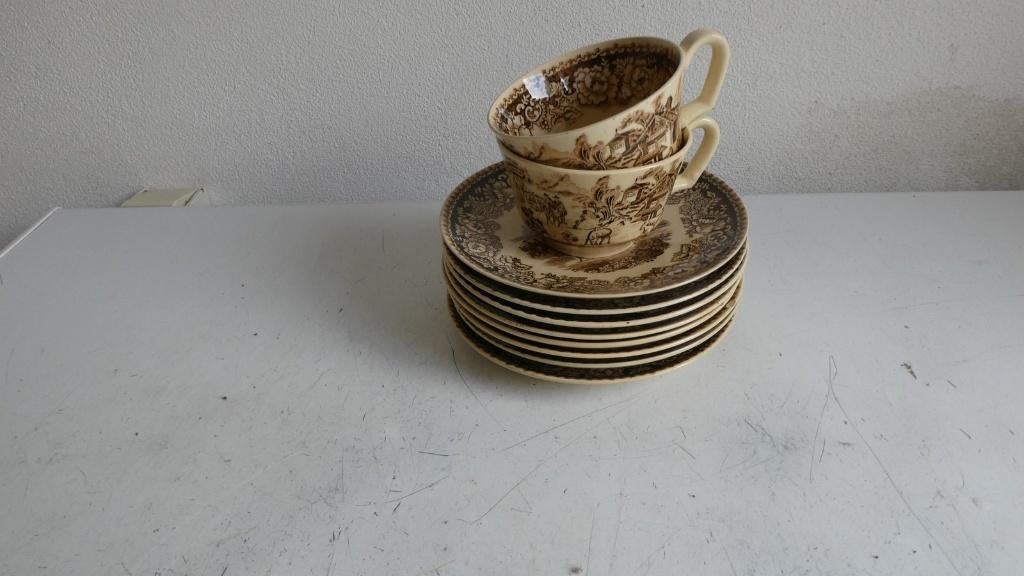 Petrus Regout made in Holland 1941 kopjes en schoteltjes, Ophalen of Verzenden