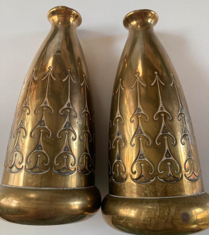 2 Oude Jugendstil Art Nouveau Vaasjes Daalderop Tiel Messing, Antiek en Kunst, Antiek | Vazen, Verzenden