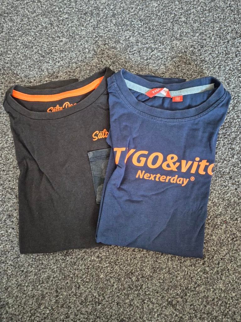2 merk t-shirts maat 134/140, Kinderen en Baby's, Kinderkleding | Maat 134, Ophalen, Jongen, Shirt of Longsleeve