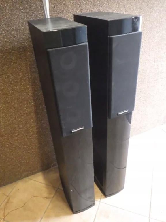 kruger en matz luidsprekers, Zo goed als nieuw, 60 tot 120 watt, Front, Rear of Stereo speakers, Ophalen