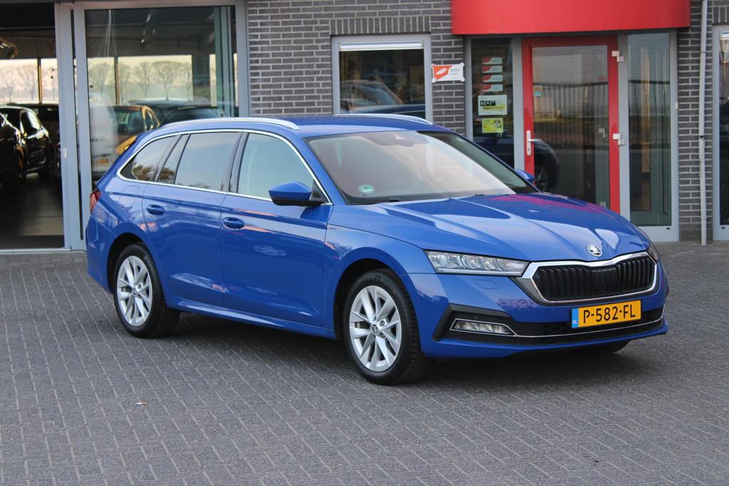 Skoda Octavia Combi 1.0 e-TSI Business Edition Plus Camera/H, Auto's, Skoda, Bedrijf, Te koop, Octavia, ABS, Achteruitrijcamera