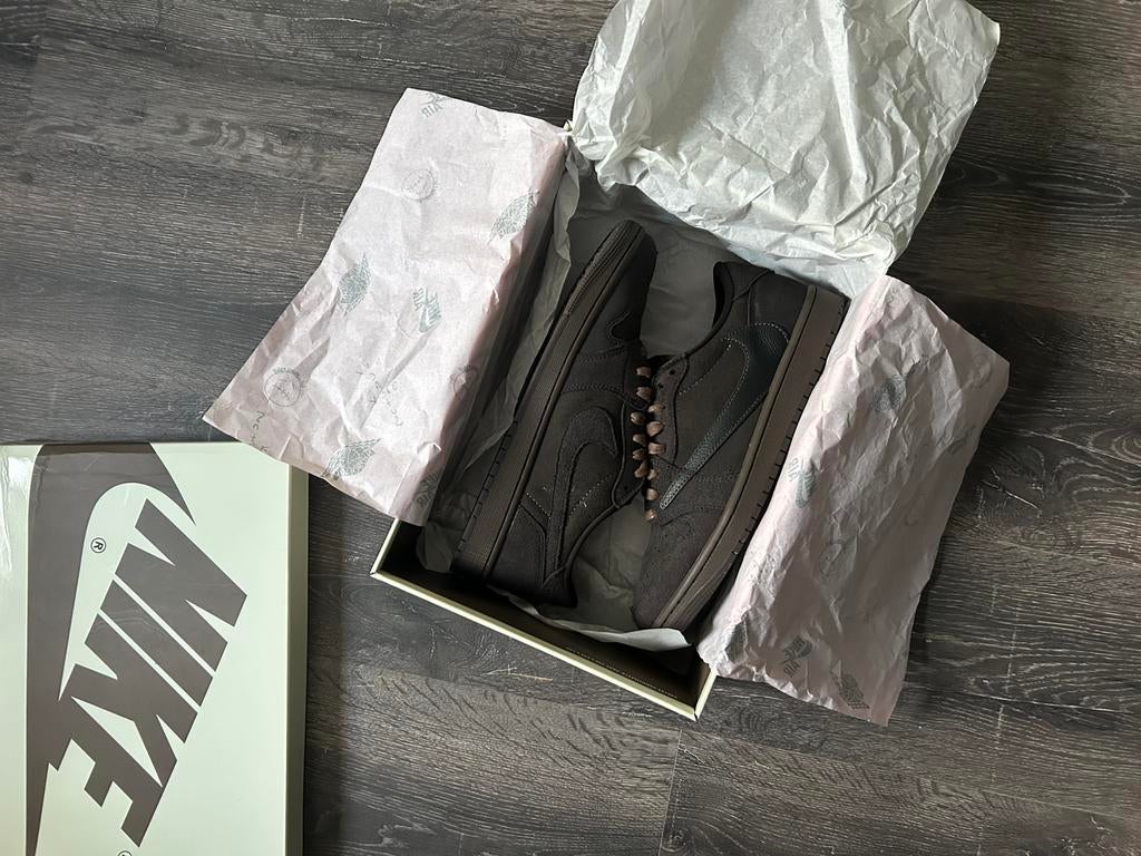 Air jordan 1 retro low OG SP travis scott velvet brown, Bruin, Verzenden, Sneakers of Gympen, Zo goed als nieuw