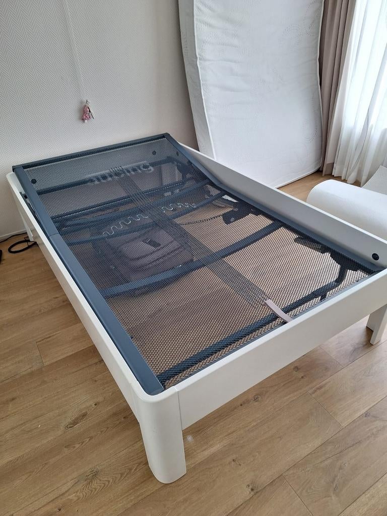 Seniorenbed 200x110 cm met verstelbaar hoofdeinde, Huis en Inrichting, Eenpersoons, Ophalen of Verzenden, Overige maten, 200 cm