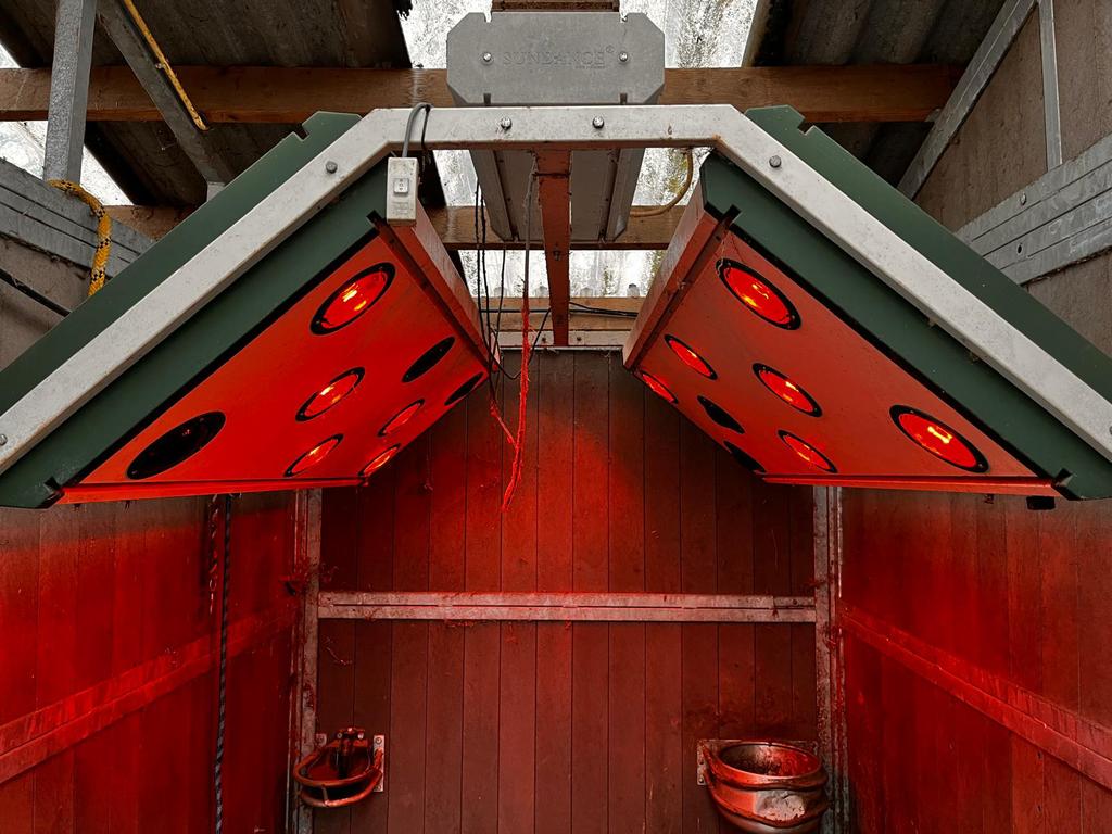 Sundance paarden solarium, met lift en fans., Ophalen, Gebruikt