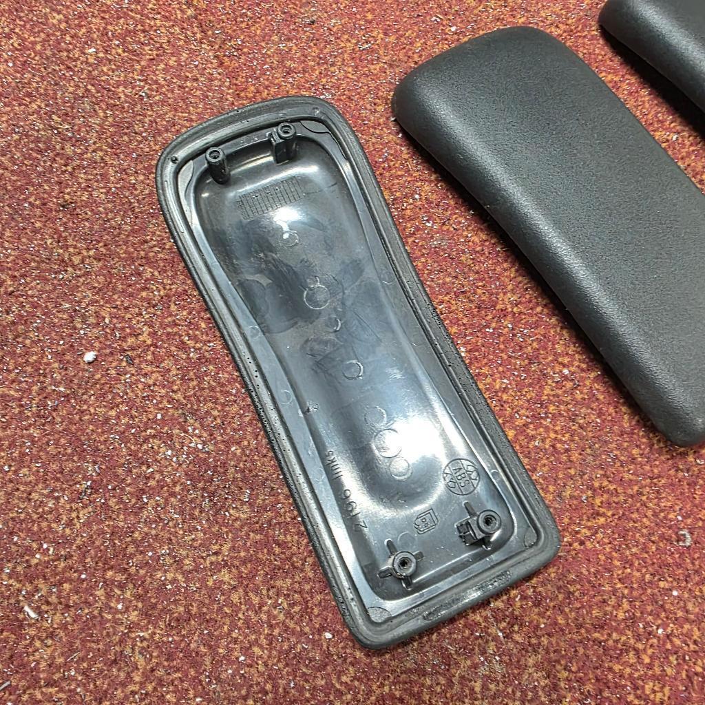 zgan armpads voor bureaustoel AHREND 230, Huis en Inrichting, Bureaustoelen, Ophalen of Verzenden, Zo goed als nieuw, Zwart, Bureaustoel