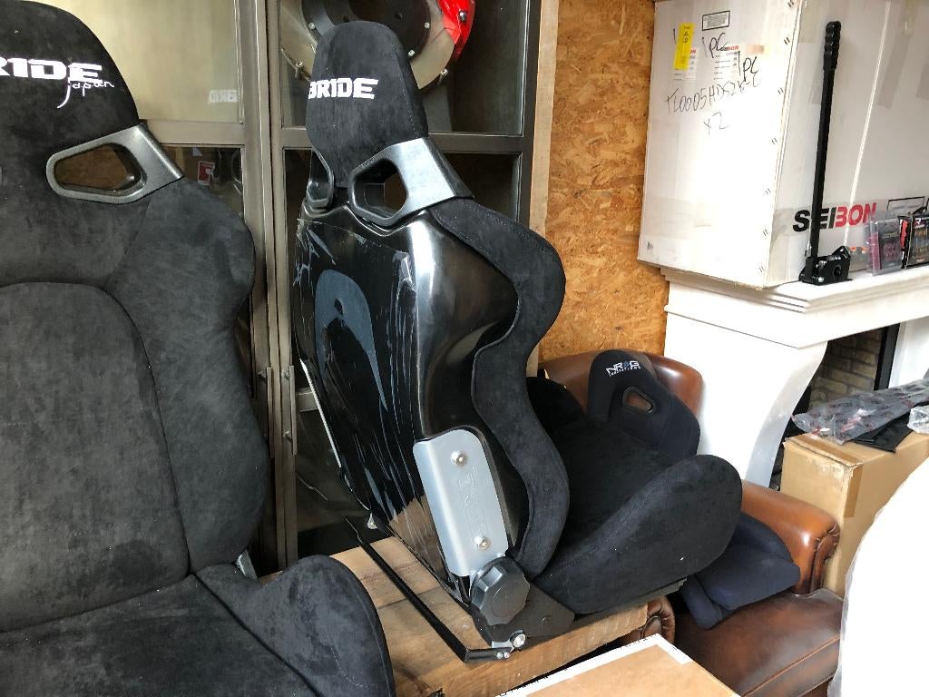 Bride Cuga Alcantara Zwart kuipstoel sportstoel schaalstoel, Auto diversen, Ophalen of Verzenden