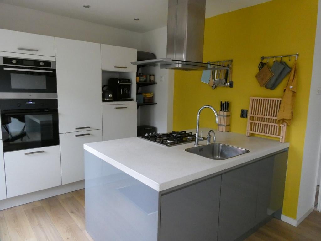 Bruynzeel keuken met kookeiland en apparatuur, Huis en Inrichting, Keuken | Complete keukens, Ophalen, Gebruikt, Wit, Overige typen