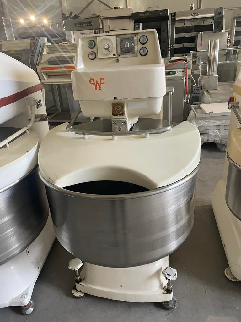 Slagroommachine-planeetmenger-Spiraalkneder-oven- werkbank, Ophalen of Verzenden