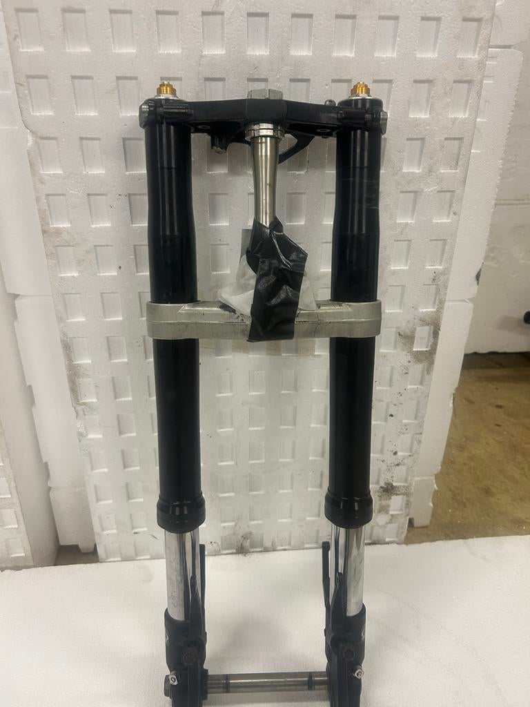 Yamaha R1 2008-2009  Hyperpro voorvork compleet, Ophalen of Verzenden, Gebruikt