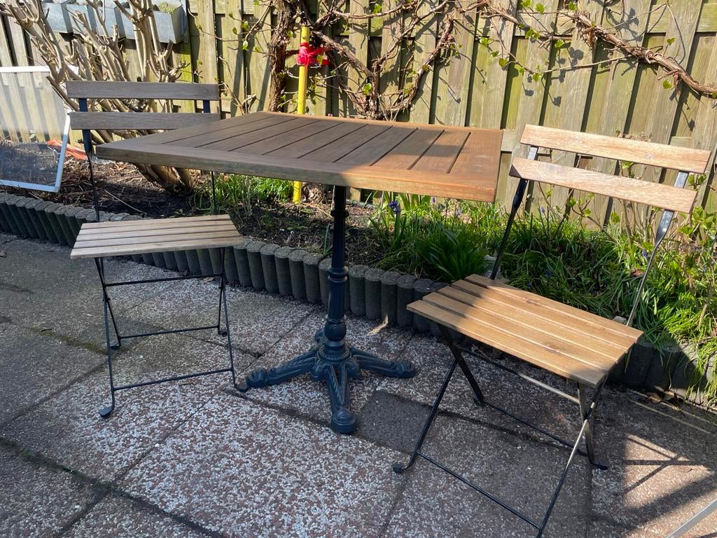 bistro tuin zetje pot van gietijzer dus hij staat stevig, Ophalen of Verzenden, Zo goed als nieuw, Overige materialen, 2 zitplaatsen