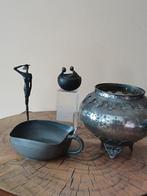 Tin en brons 1koop 22€  groetend beeldje is 15cm, Antiek en Kunst, Ophalen