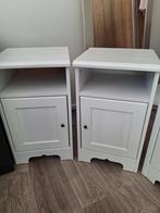 Witte Nachtkastjes met Deurtje - Set van Twee, Huis en Inrichting, Slaapkamer | Nachtkastjes, Ophalen, Gebruikt, Minder dan 45 cm
