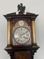 Klassieke Duitse antieke mechanische wandklok Tempus Fugit, Ophalen