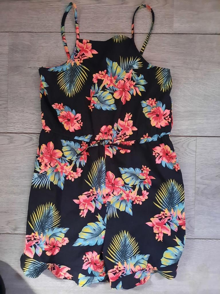 Primark korte jumpsuit zwart bloemenprint 9/10 jr mt 134, Overige typen, Meisje, Ophalen of Verzenden, Zo goed als nieuw