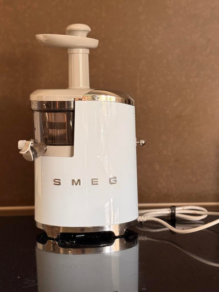 Smeg slowjuicer lichtblauw, Ophalen of Verzenden, Zo goed als nieuw, Slowjuicer