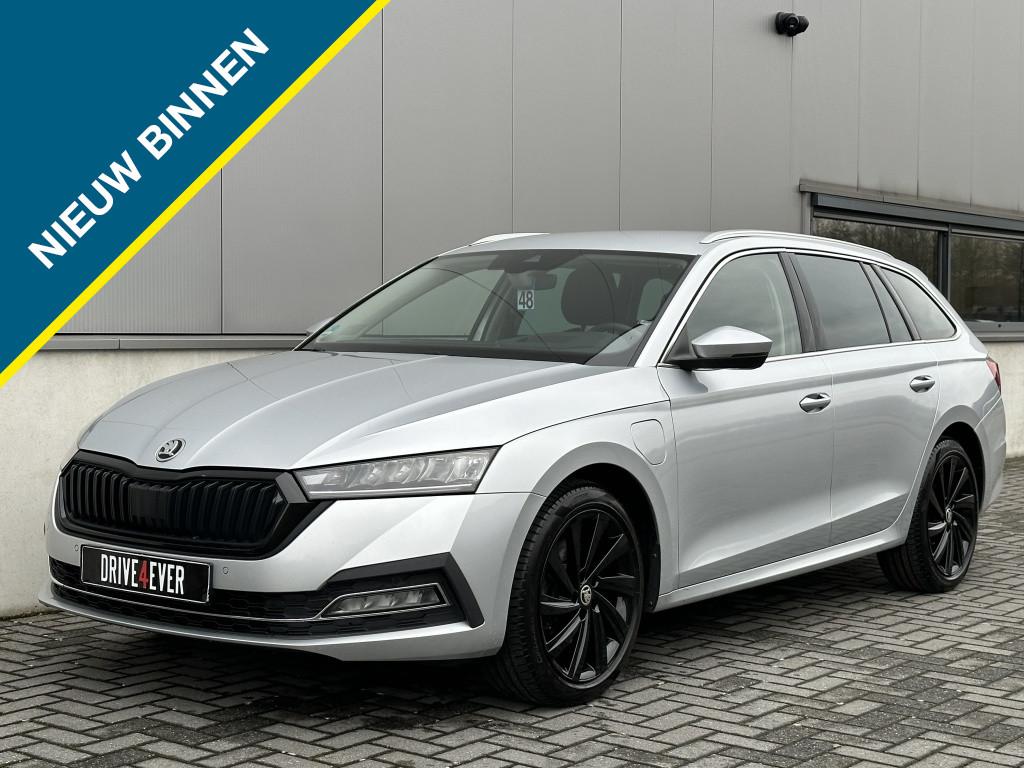 Skoda Octavia Combi 1.4 TSI iV BnsEd. STANDKACHEL NAVI PDC C, Automaat, Stof, Gebruikt, Parkeersensor