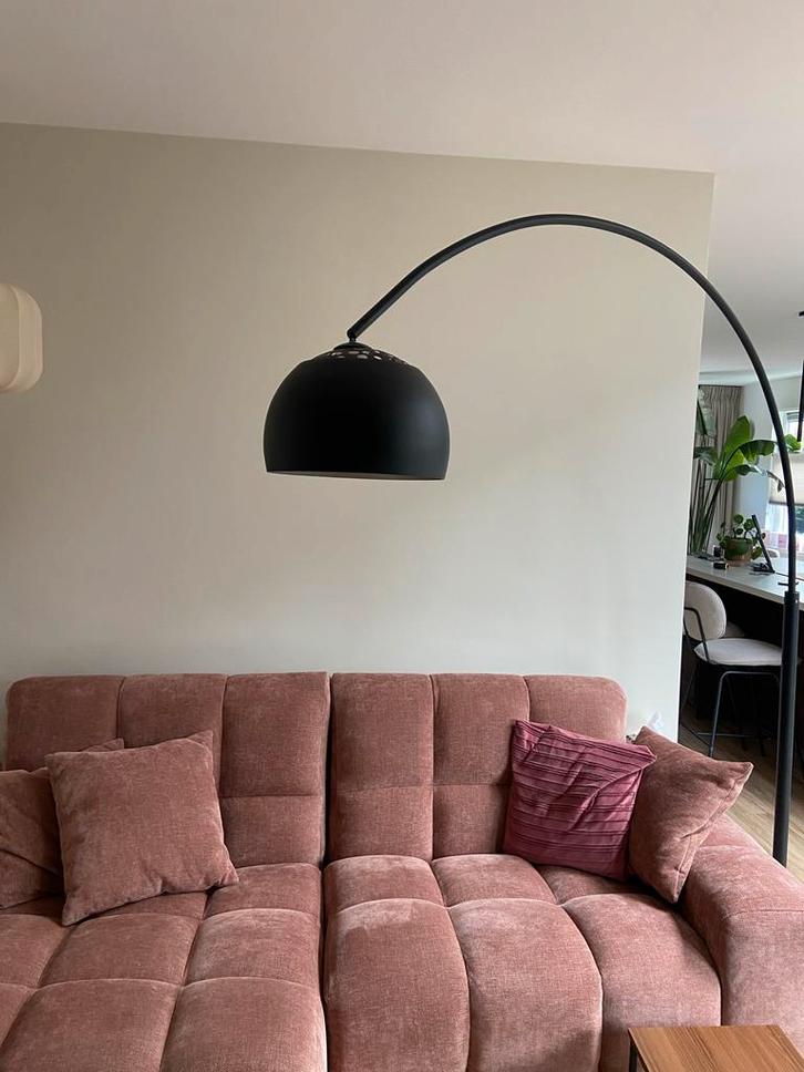 Stijlvolle zwarte booglamp met verwisselbare kap, Huis en Inrichting, Lampen | Vloerlampen, Gebruikt, 150 tot 200 cm, Metaal, Ophalen