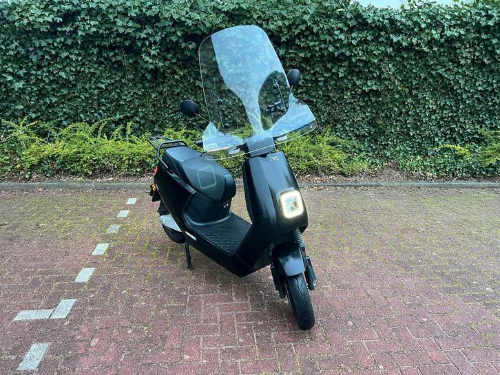 Iva S8, Fietsen en Brommers, Scooters | Overige merken, Zo goed als nieuw, Elektrisch, Ophalen