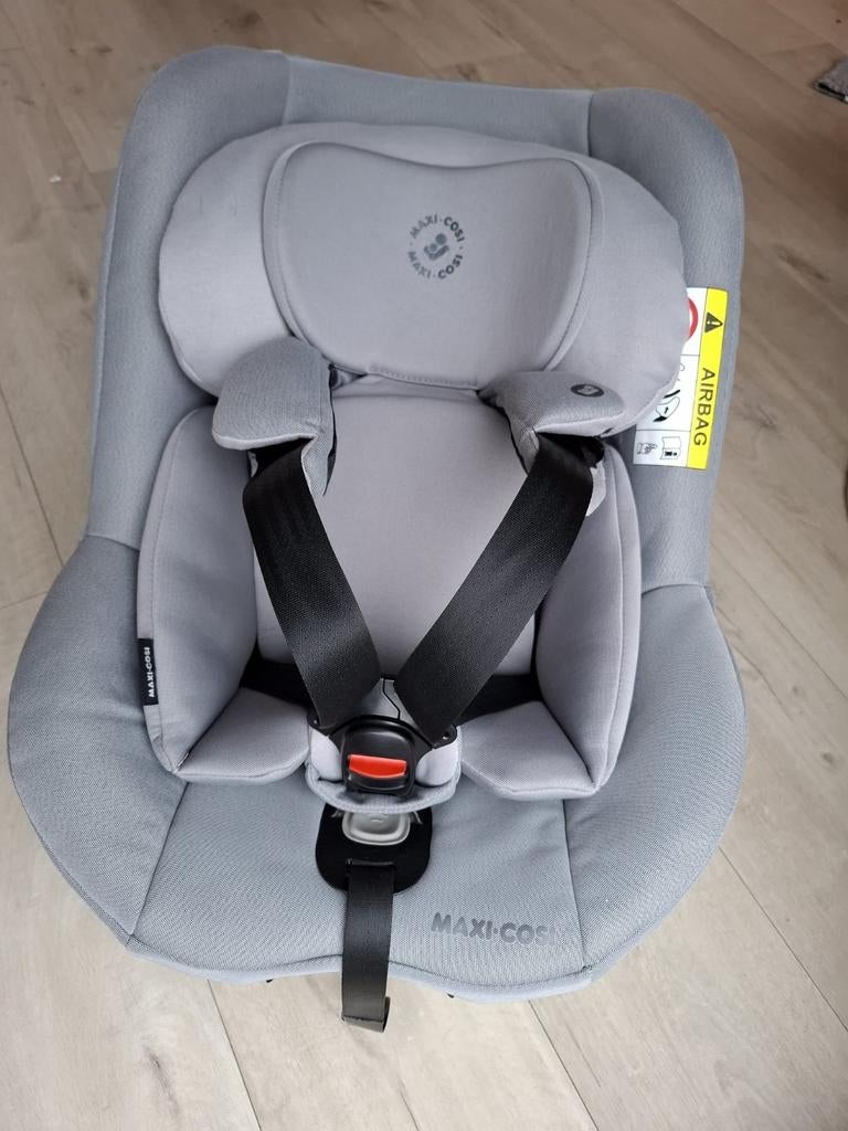 Maxi Cosi Beryl lichtgrijs 0 tot 7 jaar - Compleet met base, Ophalen