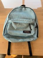 Eastpak rugzak 24 L met laptopvak  licht blauw met wit, 40 cm of meer, Gebruikt, Ophalen of Verzenden, 30 tot 45 cm