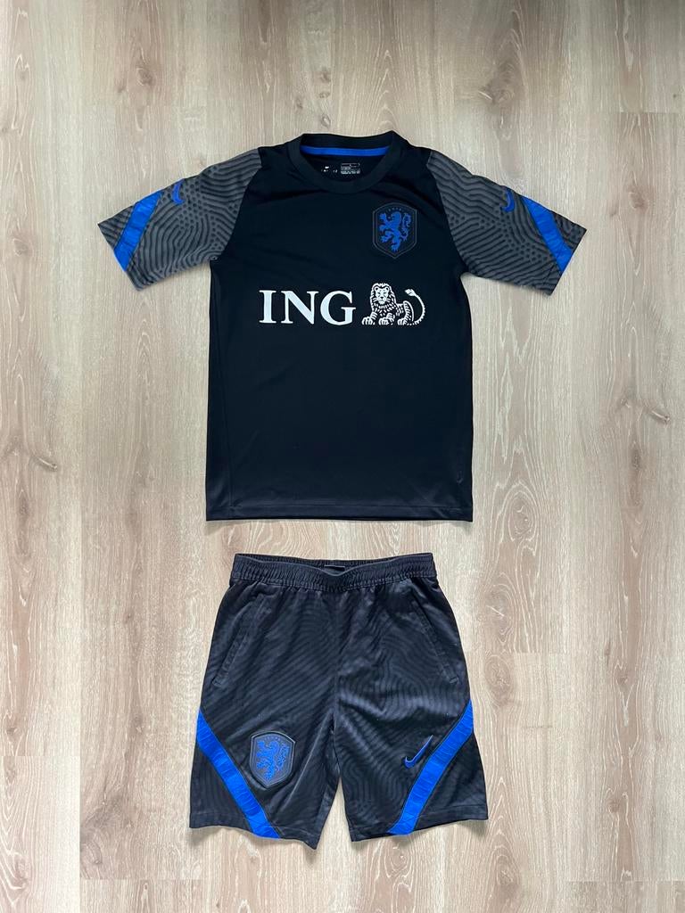 Nederlands elftal trainingsset Nike 20/21  Maat 147-158, Gebruikt, Jongen of Meisje, Sport- of Zwemkleding, Ophalen of Verzenden