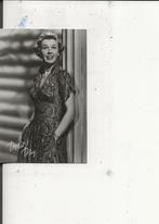 Doris Day In fraaie jurk  10-7 cm, Ophalen of Verzenden, 1940 tot 1960, Ongelopen, Sterren en Beroemdheden
