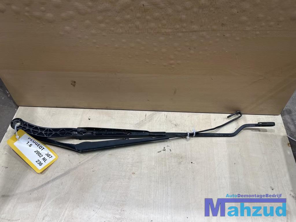 PEUGEOT 307 Ruitenwisser arm set links rechts 2000-2007, Taurusavenue 1
2132 LS  Hoofddorp, NL, Gebruikt, Contact.group@renault.com