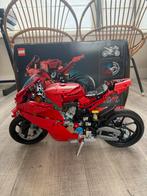 LEGO 42202 Technic Ducati Panigale V4S motor, Ophalen of Verzenden, Zo goed als nieuw, Complete set, Lego