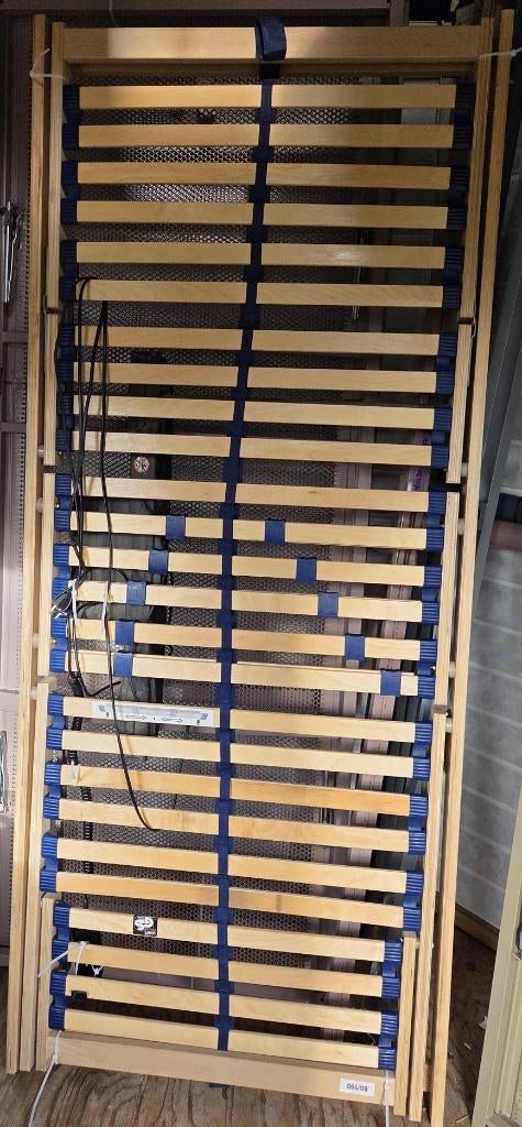 Volledig elektrische lattenbodem (2 motoren), Ophalen, Eenpersoons, 190 cm of minder, Zo goed als nieuw