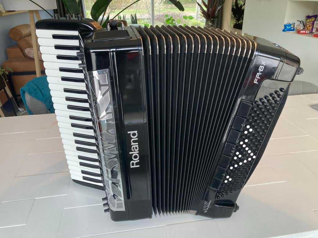 Roland FR-8X BK V-Accordion, Muziek en Instrumenten, Accordeons, Gebruikt, Overige formaten, Toetsaccordeon, Ophalen