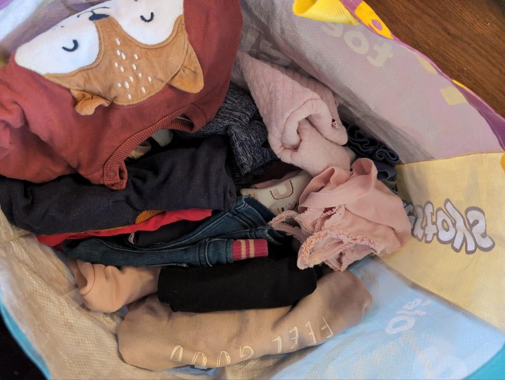 Gratis af te halen; kleding bundel meisjes, Ophalen, Gebruikt, Maat 92